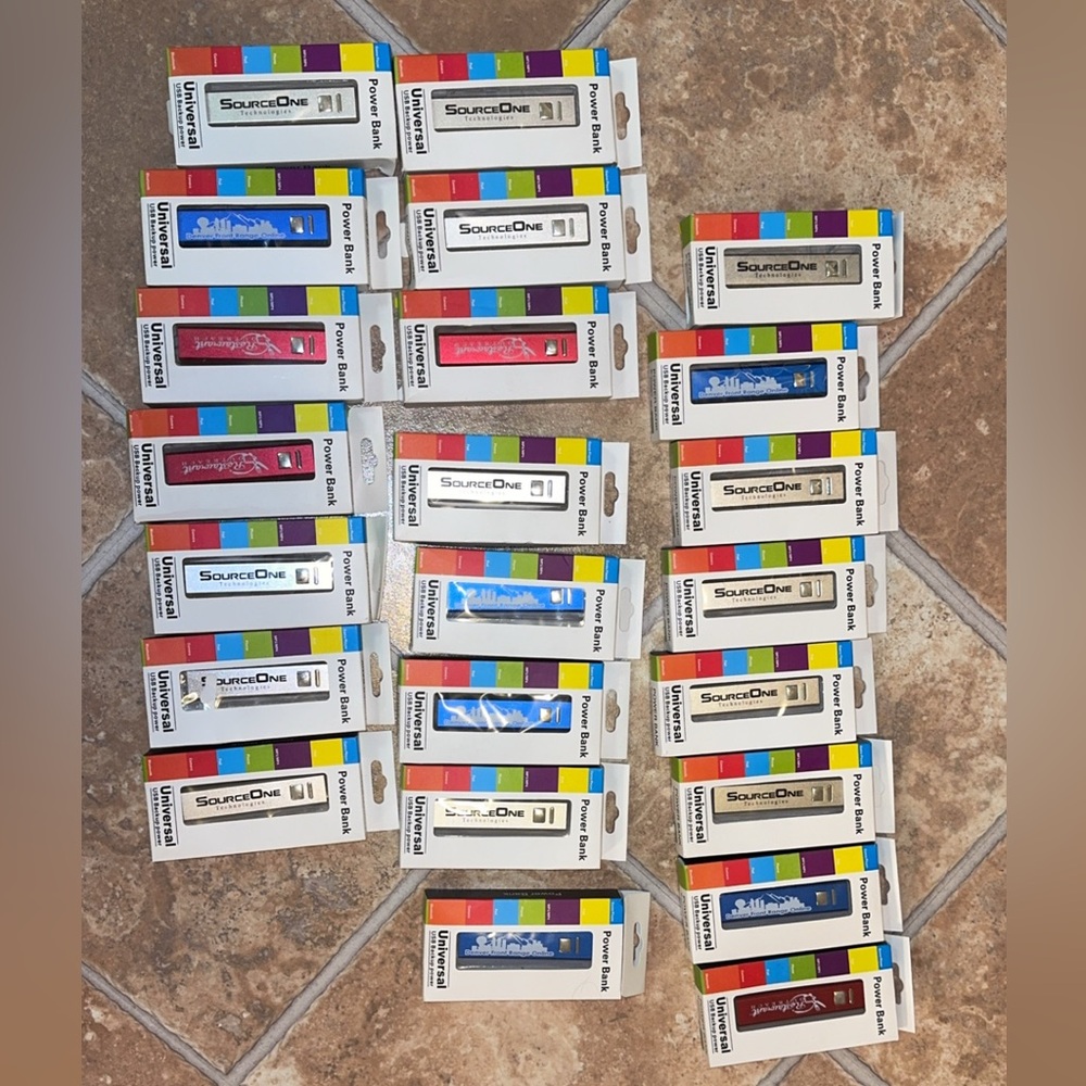 23 boxes universal usb backup power banks blue sliver red